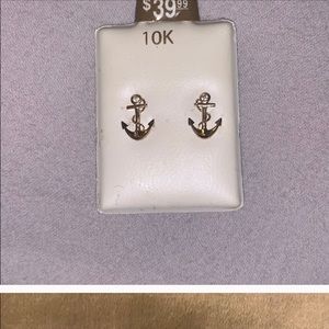 Genuine 10k Stone Inlaid Anchor Earrings😍